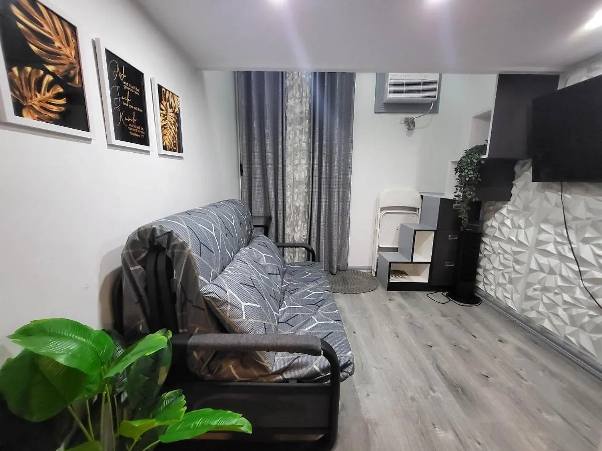 Legaspi Loft Suite Manila 0*,